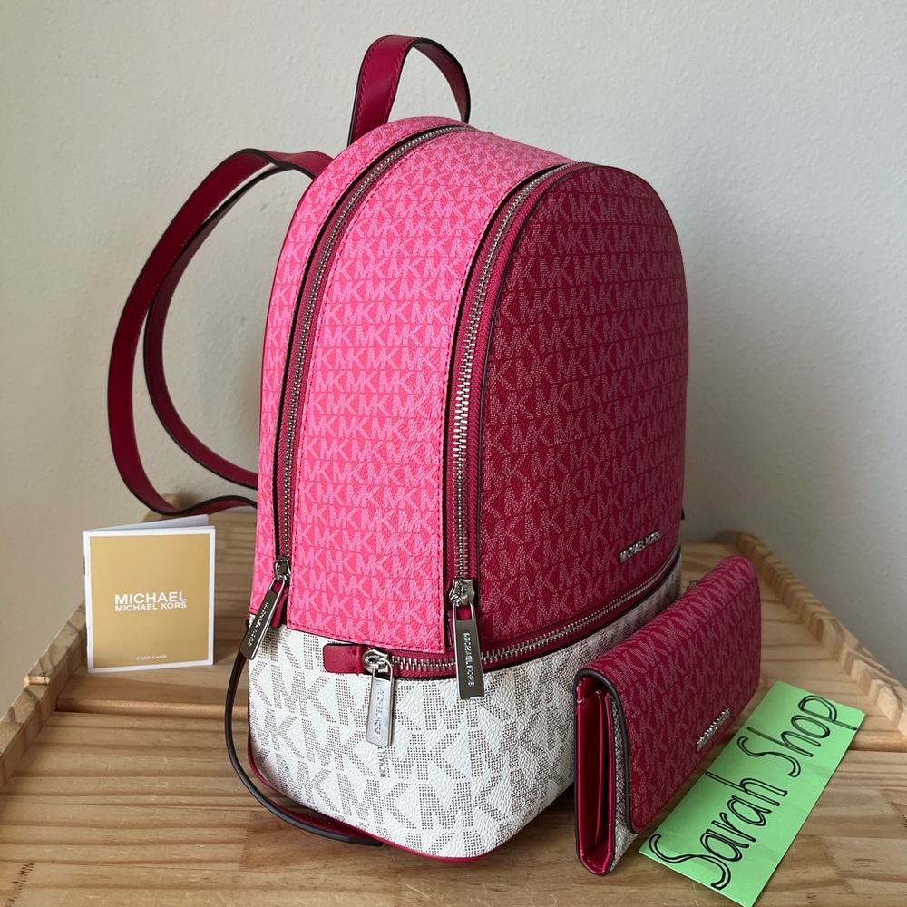 🌼Michael Kors Rhea medium zip backpack set - Picture 4 of 16